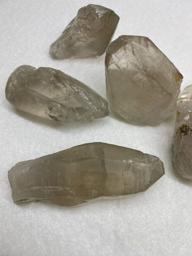 مشخصات سنگ کوارتز دودی برزیلی