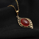 مدال گردنی زنانه عقیق سرخ