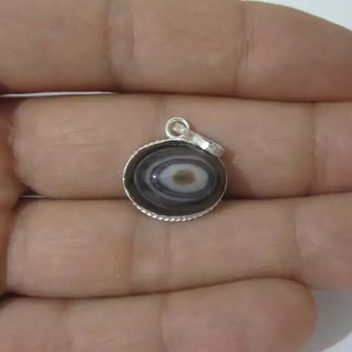 سنگ باباقوری سه پوست