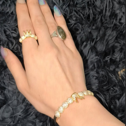 دستبندزنانه لاکچری