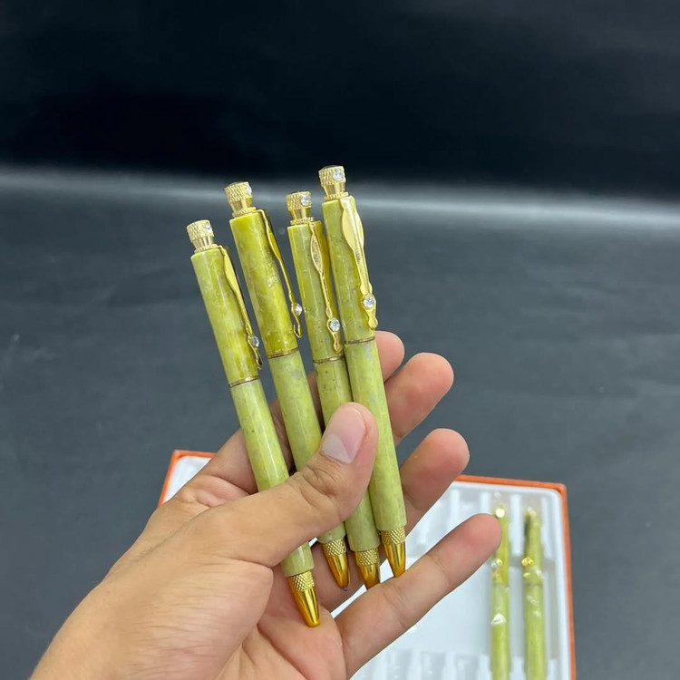 سنگ یشم اصل