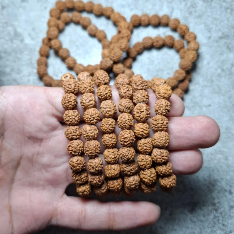 مشخصات وسفارش دستبندرودراکشا