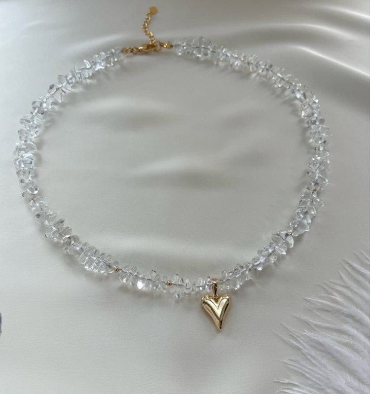 مشخصات قیمت وخریدگردنبندسنگ کوارتزشفاف معدنی