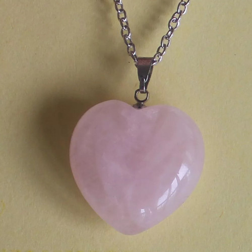 مشخصات قیمت وخریدگردنبندرزکوارتزقلبی