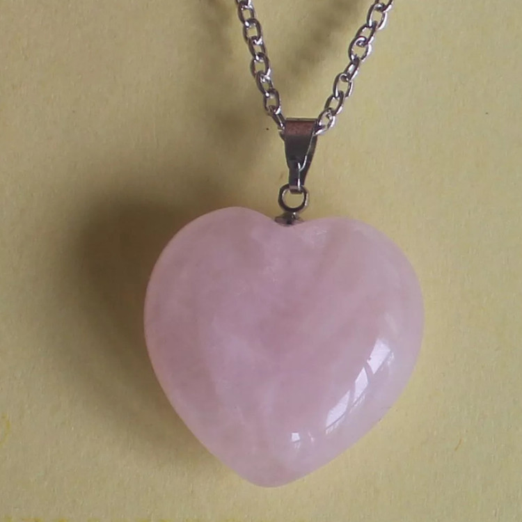 مشخصات قیمت وخریدگردنبندرزکوارتزقلبی