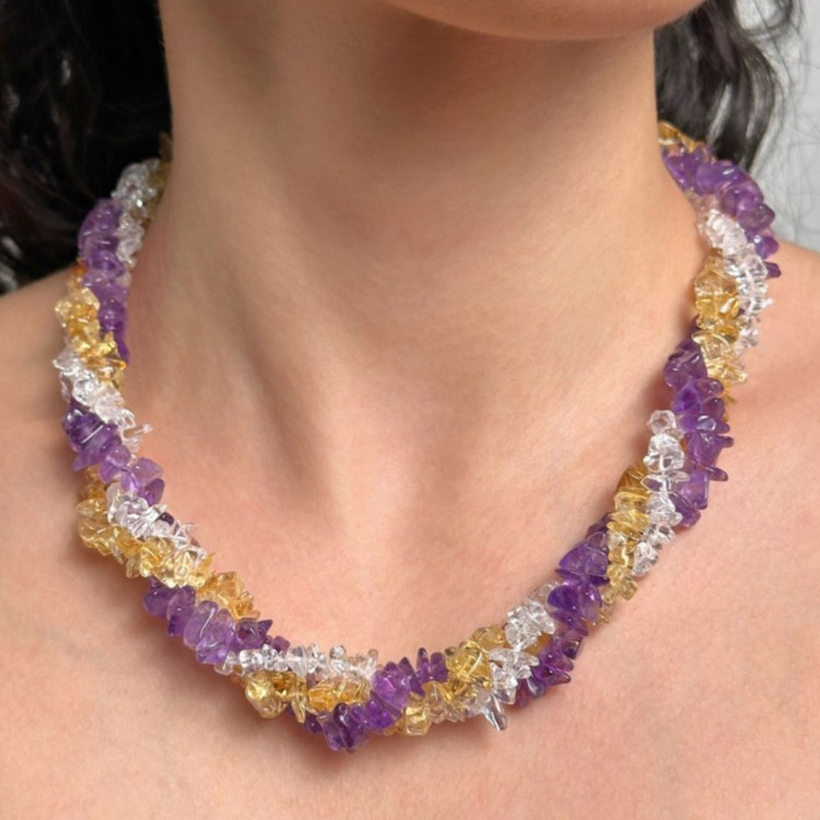 مشخصات قیمت وخریدگردنبندلوکس سنگی زنانه