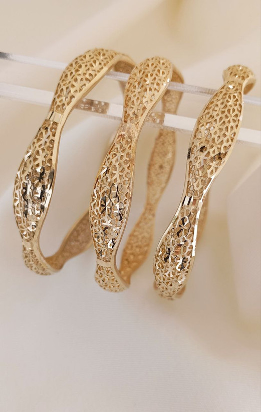 مشخصات قیمت وخرید النگوطلاروسی فیوژن