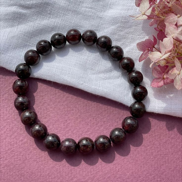 مشخصات قیمت وخریددستبندسنگ گارنت سرخ اصل ومعدنی