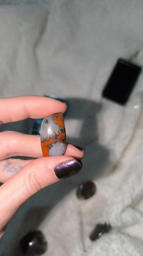 خواص سنگ خون