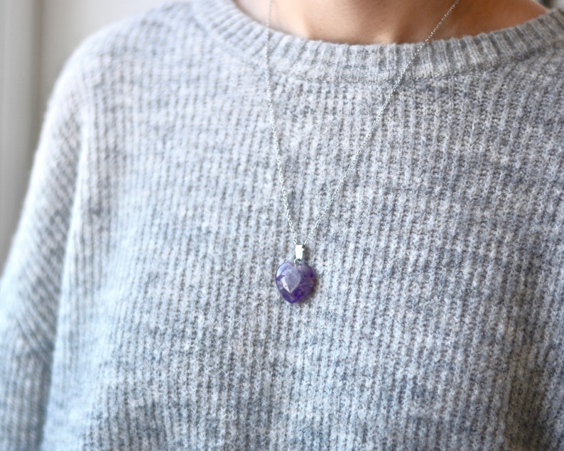 مشخصات وخرید مدال گردنی سنگ آمتیست