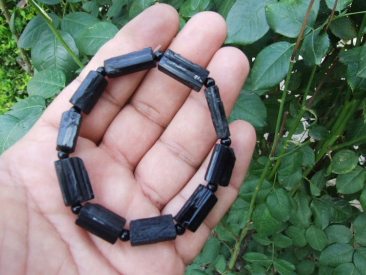 دستبند مردانه سنگ تورمالین سیاه سنگ ضدجادو