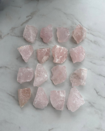 مشخصات وخریدراف خام سنگ رزکوارتز