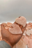 گواشای سنگ رزکوارتز ماداگاسکار اصل جوانسازقوی لیفتینگ